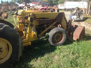 MF backhoe loader(10)